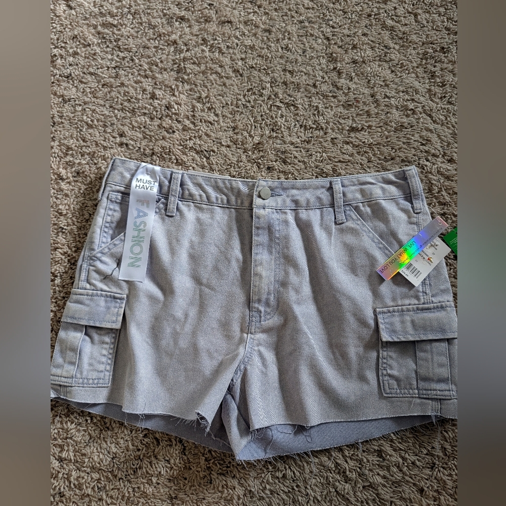 NEW Tinseltown Women's Cargo Shorts Size 11/30